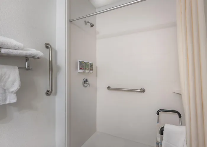 Western O'hare Hotel 3*